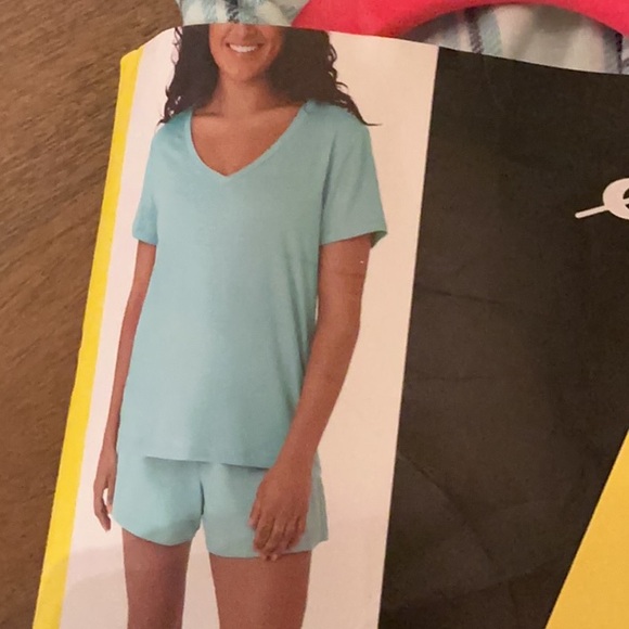 NWT Eddie Bauer 4 Pc pajama set SIZE S - Picture 3 of 6